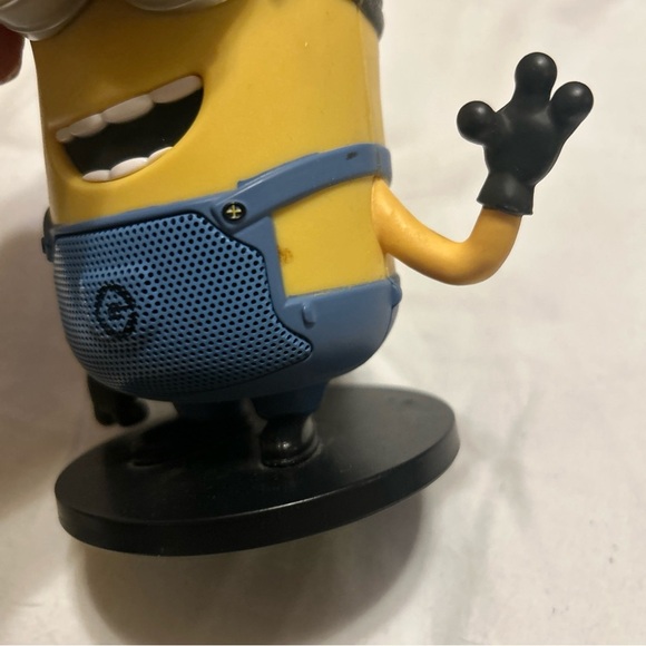 DESPICABLE ME Rechargable Bluetooth Wireless Speaker Tested Preowned minion - Picture 5 of 13